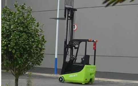 撫順1.5噸電動叉車-沈陽興隆瑞